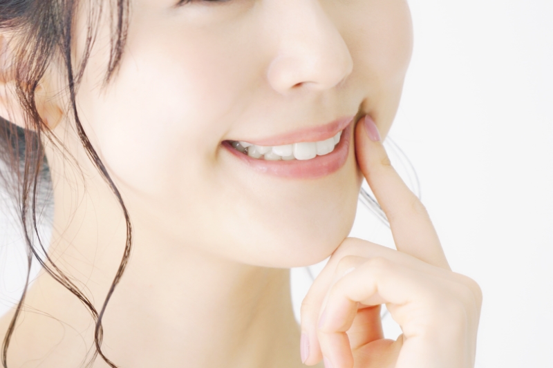 歯とセラミックが化学的に結合する