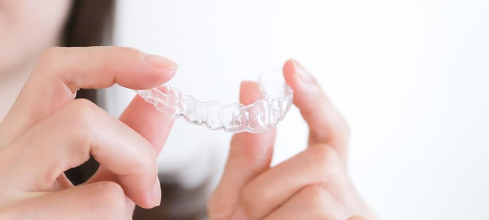 すぐに白い歯を手に入れたいへ